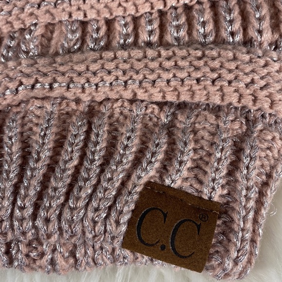 NEW C&C Pink & Silver ski/snow Hat - Picture 5 of 5